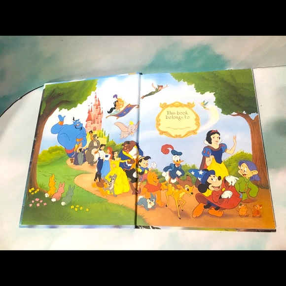 WALT DISNEY VTG 90s POCAHONTAS CLASSIC STORYBOOK - Picture 2 of 15